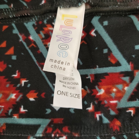 LuLaRoe LeggingsOS LuLaRoe One Size Leggings Cute  Multicolor  NWT - Picture 3 of 3